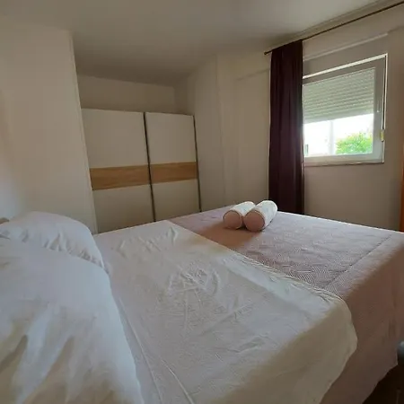 Luciano Apartment *