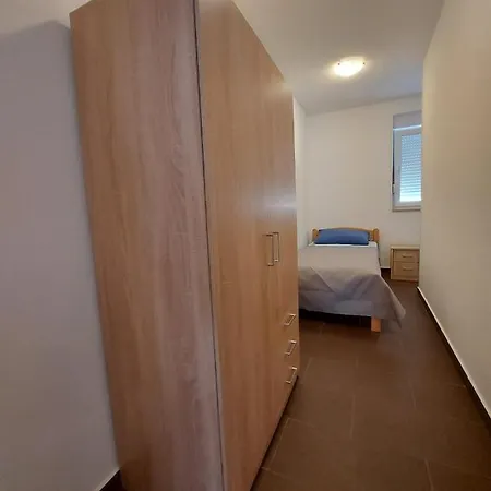 Luciano Apartment