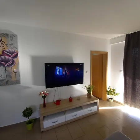 Luciano Apartment